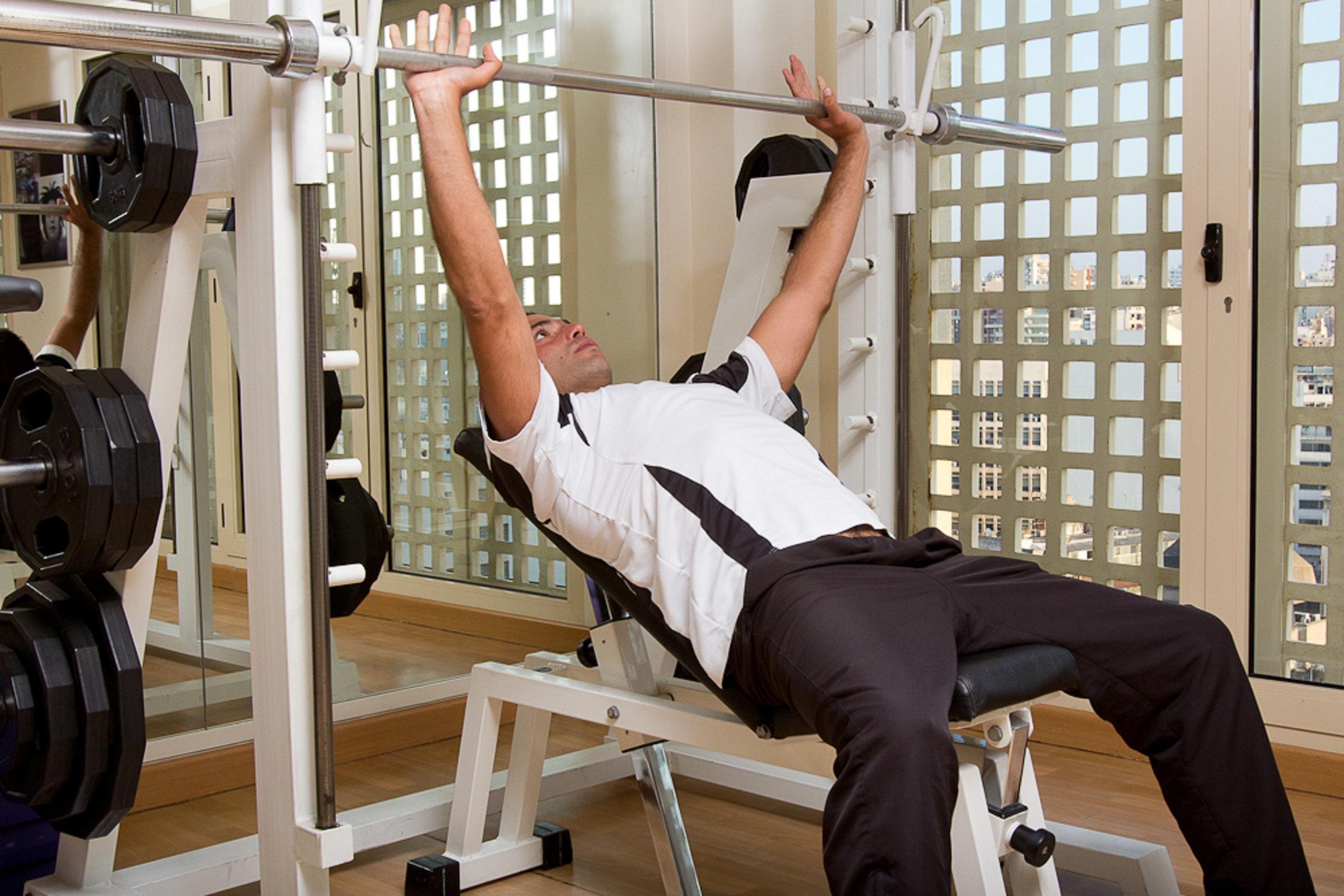 Hotel Gefinor Rotana - Bejrút Exteriér fotografie Bench press
